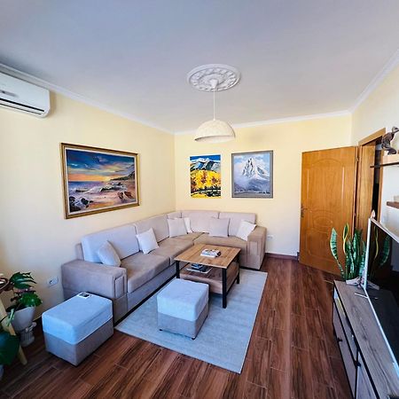 Cozy Central Apartment Tirana Extérieur photo