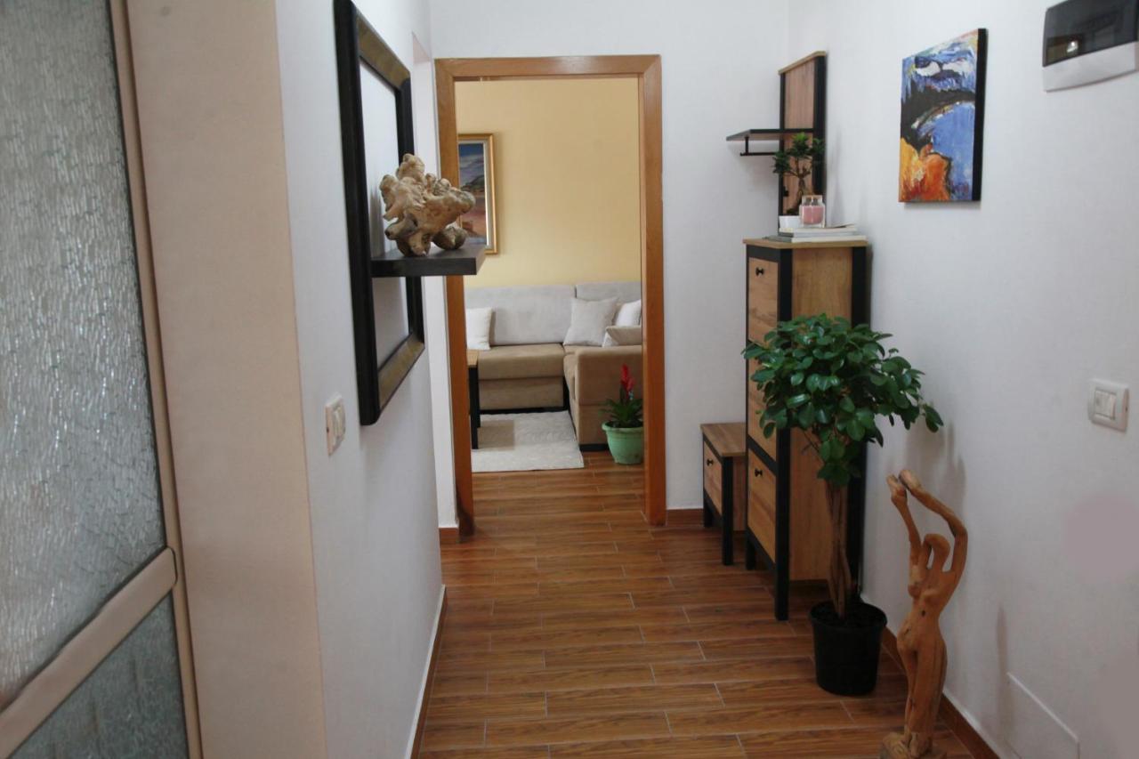 Cozy Central Apartment Tirana Extérieur photo
